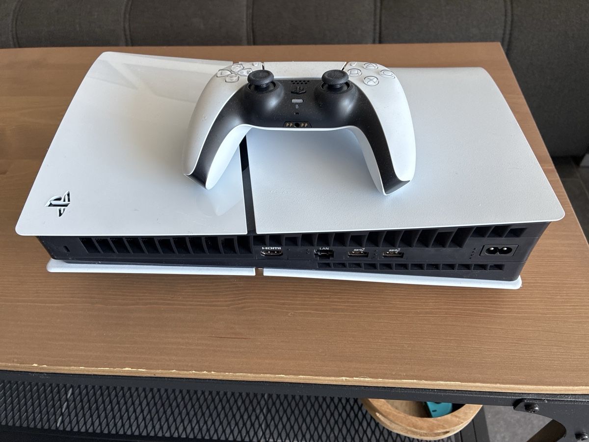 Sony Console: Sony PlayStation 5 Digital Edition Konsole mit Controller un – Usato da Zofingen venduto da sim_27ss