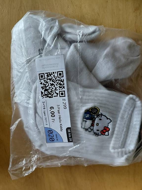 Calze per bambini: 3 Paar Hello Kitty Socken gr. 36 bis 39 – Nuovo (secondo la descrizione) da Ostermundigen venduto da sta_vl6d