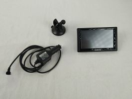 GARMIN Navigationsgerät mit Anschluss und Halter