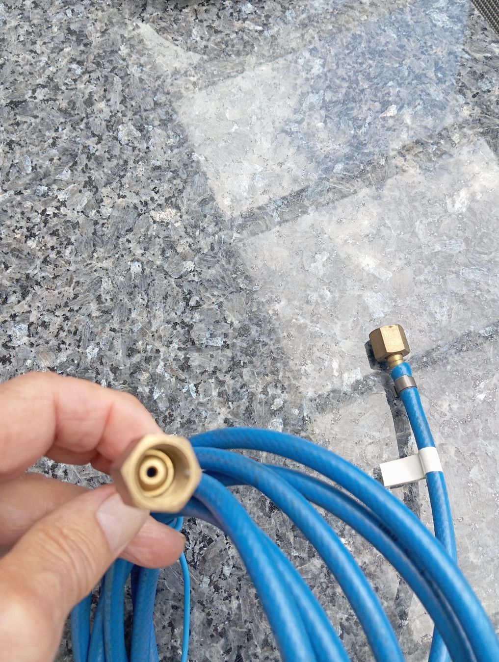 Gas-Geräte & -Technik: Gasschlauch  – Gebraucht aus Lostorf von Jalbi 2