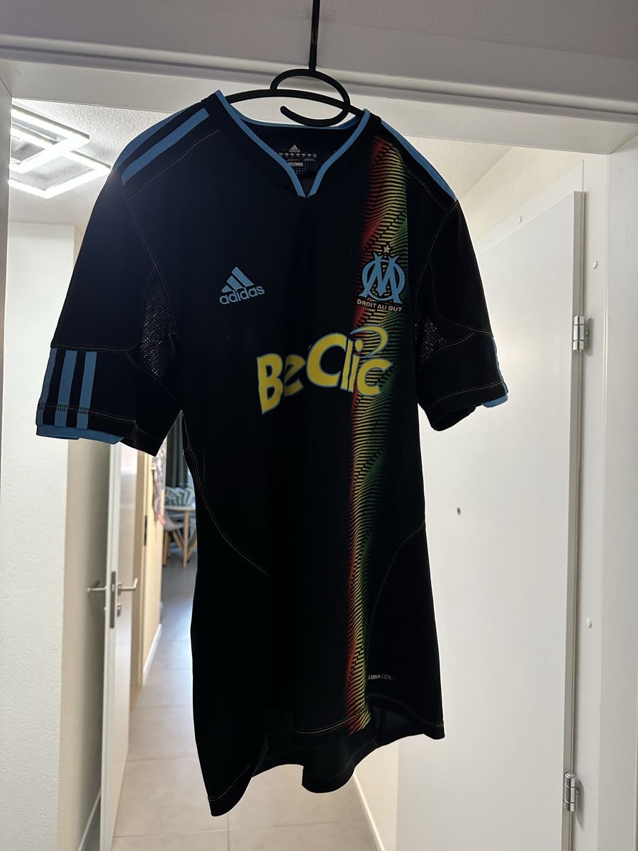 Adidas Leibchen & Hosen: Maillot officiel Marseille M – Gebraucht aus Grancy von arn_lmj6