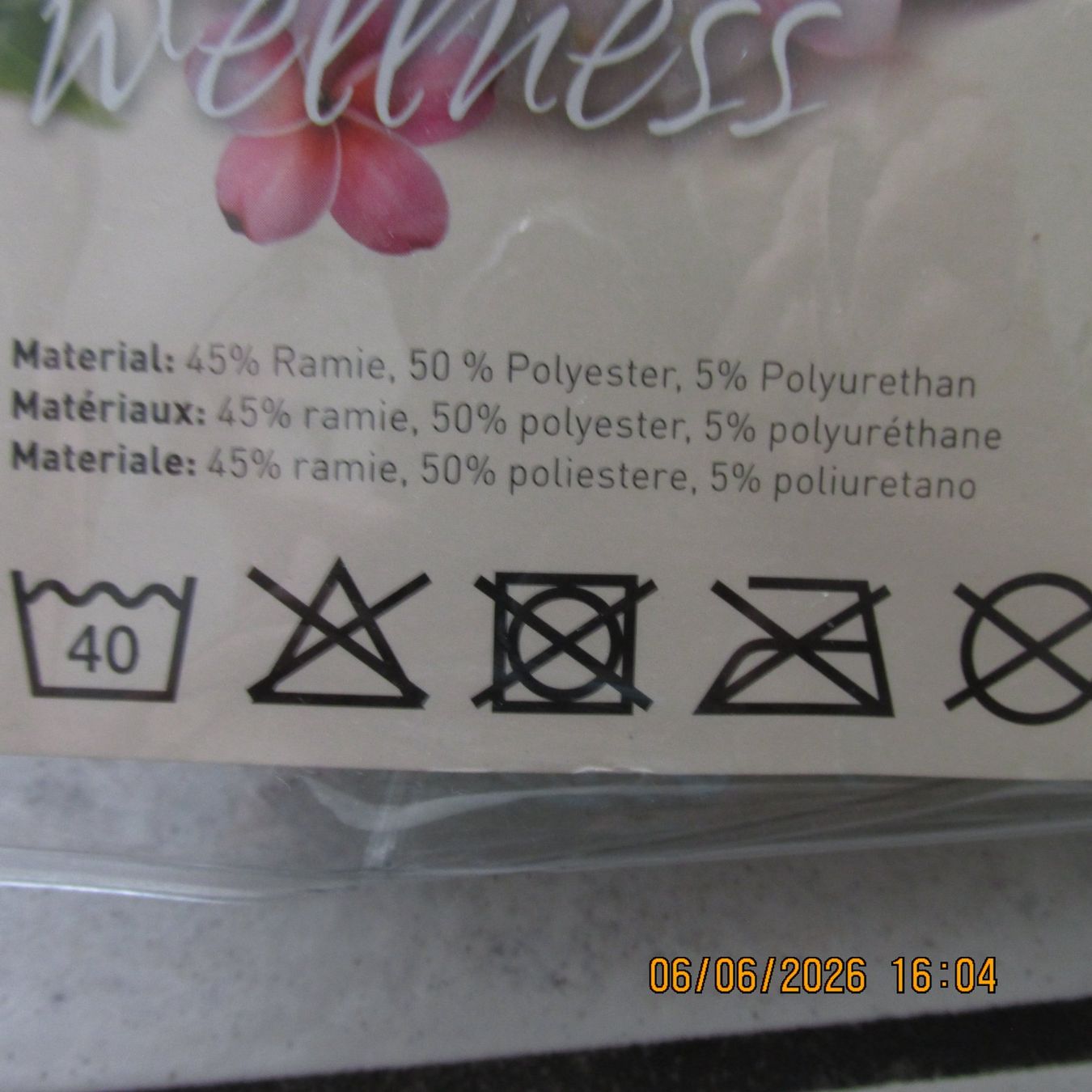 Altro per la cura del corpo: Wellness Peeling-Set Handschuh & 2 Pads neu – Nuovo e nell'imballaggio originale da Galgenen venduto da Forflowers 2
