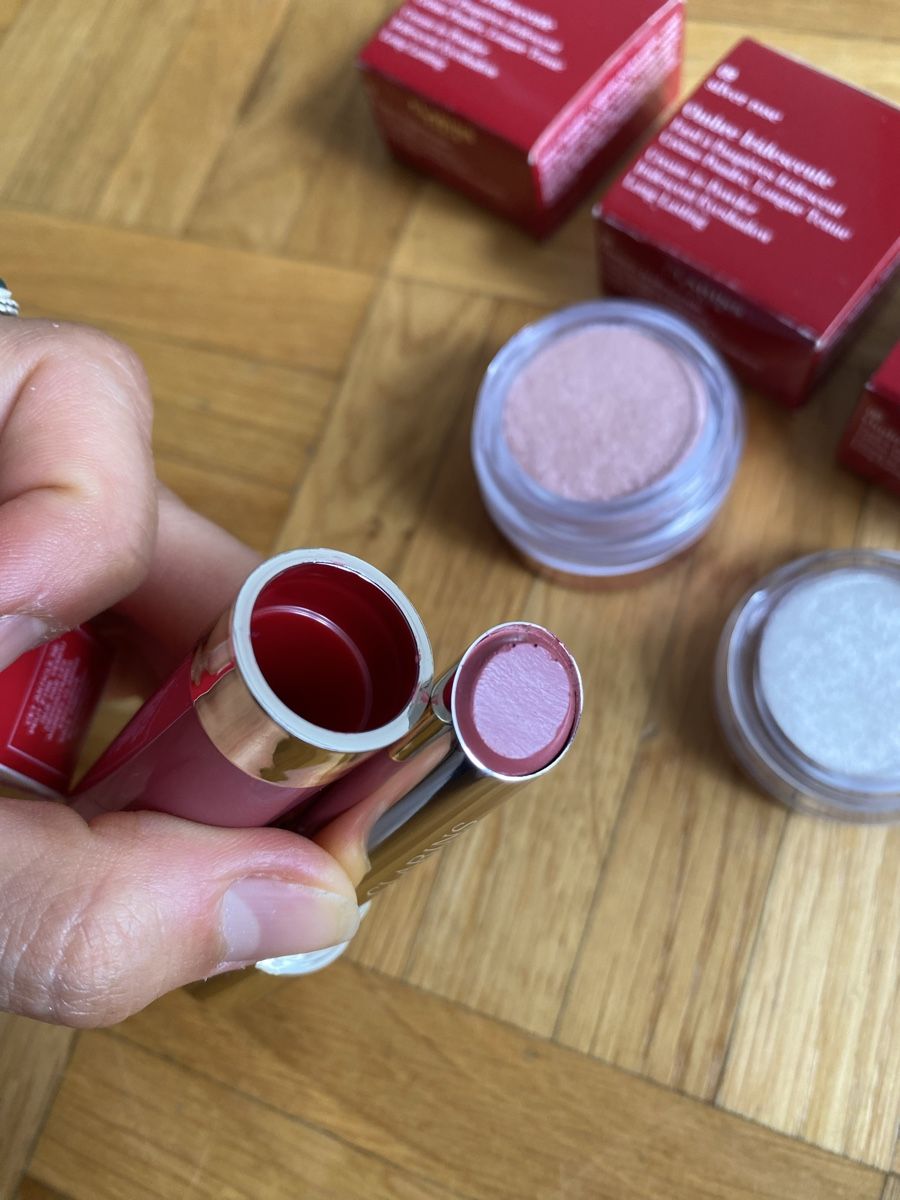 Clarins Make-up: Clarins Lippenstift und Lidschatten – Nuovo e nell'imballaggio originale da Givisiez venduto da dor_xb9k 1