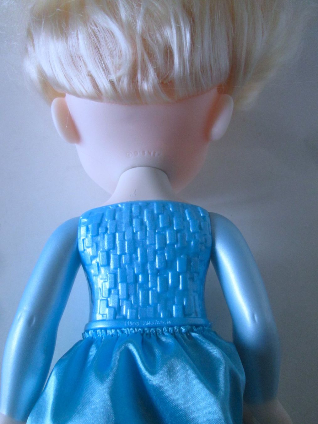Disney Bambole: Plastikpuppe Frozen, Disney – Usato da Sementina venduto da babucia 2