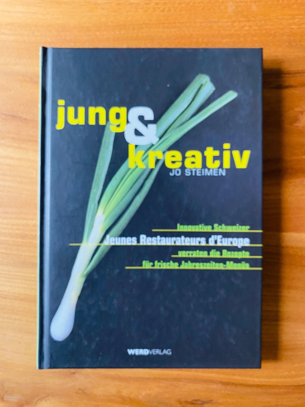 Livres: Kochbuch jung&kreativ – D'occasion à Kastanienbaum par Niara2