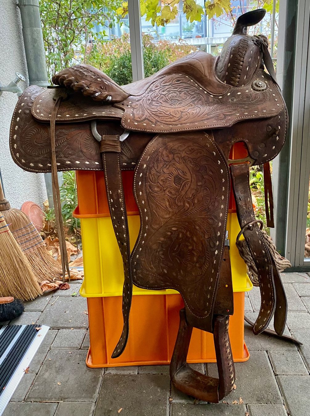 Selle & Accessori: Bequem Westernsattel original aus Kanada – Usato da Hünibach venduto da Phoenix. 1