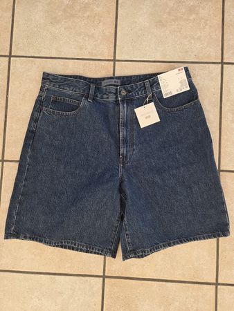 Neue Uniqlo Jeansshorts