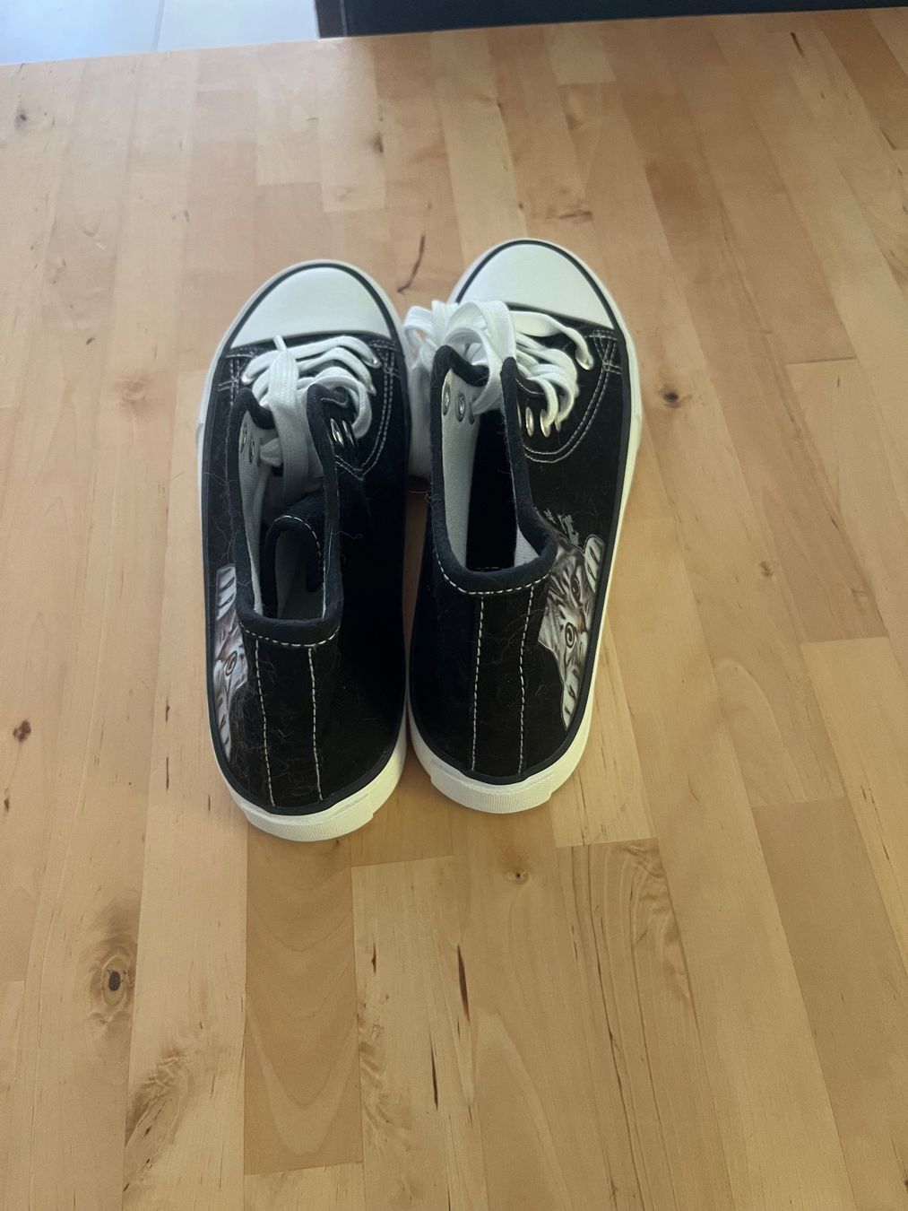 Chaussures hommes: Schuhe schwarz Katze Motiv Grösse 38 – Neuf (Voir description) à Einsiedeln par Tru7 2