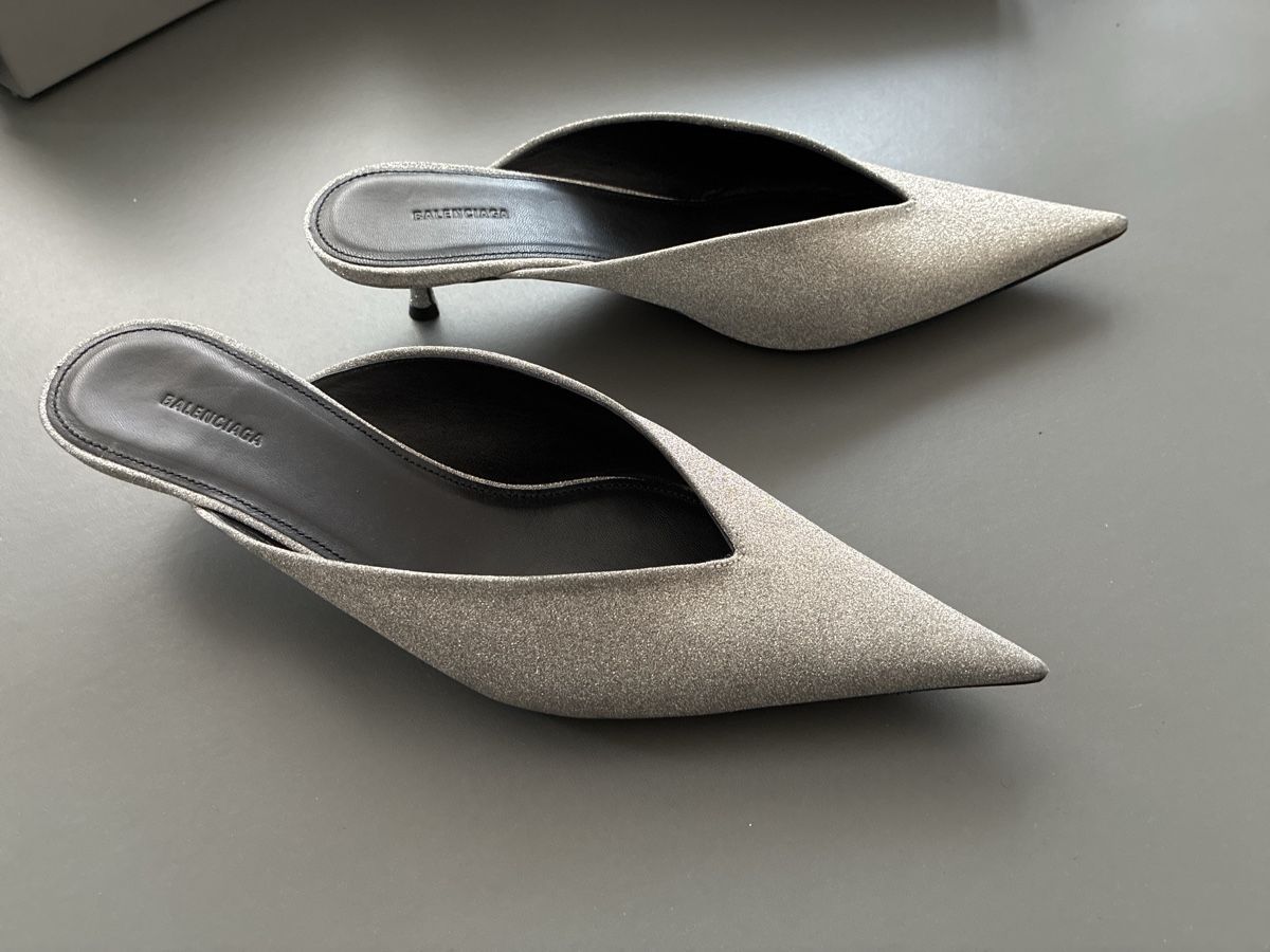 Balenciaga Scarpe da donna: Balenciaga Knife Mule – Nuovo (secondo la descrizione) da Zürich venduto da cla_pm5d