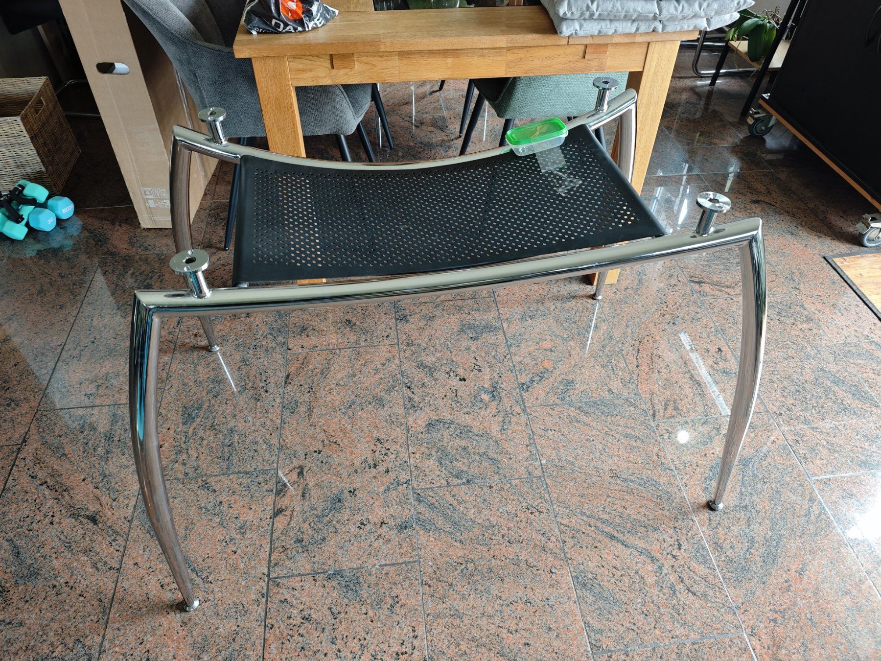 Tables: Glas Esstisch - Modernes Design – D'occasion à Rudolfstetten par Jassys 5