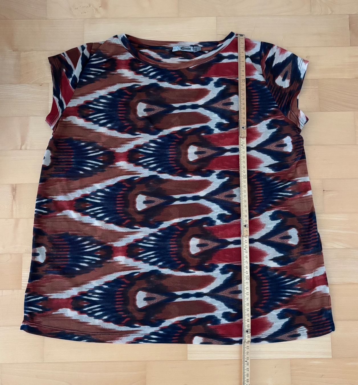 Stradivarius T-shirt: T-Shirt Stradivarius – Usato da Winterberg ZH venduto da vanilleinspiration 3