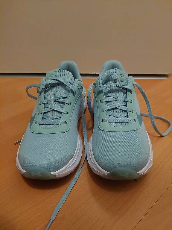 Scarpe da donna: Under Amour Sneakers EU38 – Usato da Gossau SG venduto da sus_bkb7 4