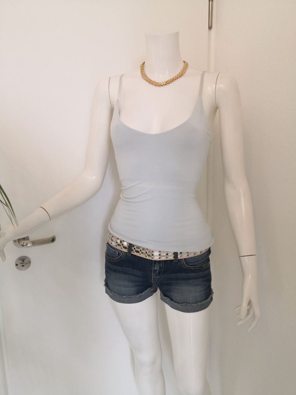 Mango Top: 🤩MANGO TOP HELLBLAU – Usato da Olten venduto da Naja-Twins-Twins 2