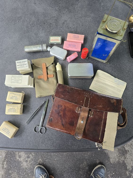 sanit-tstasche-milit-r-leder-vintage-tasche-schweizer-armee-kaufen