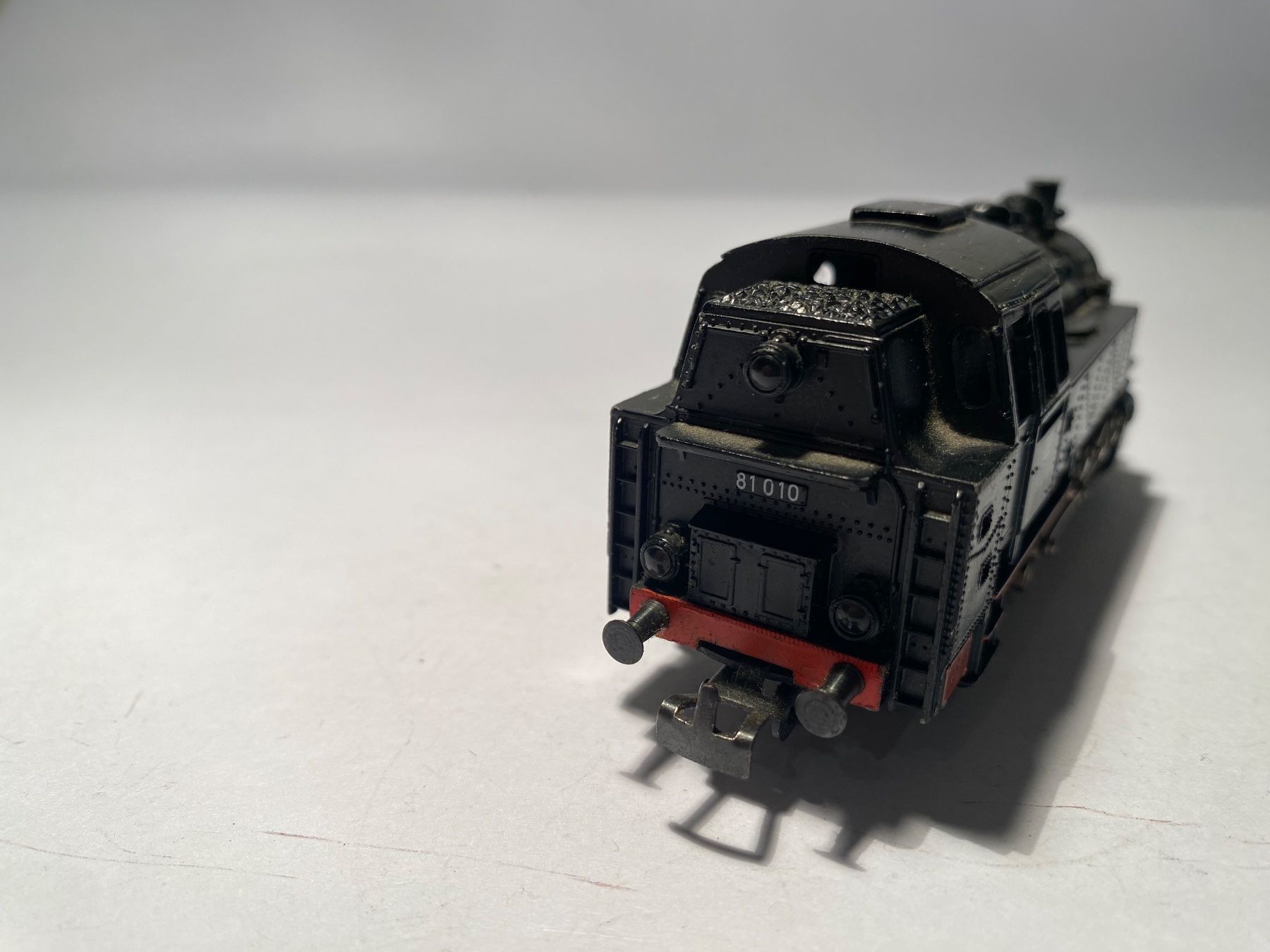 Märklin Modellini di ferrovie: Märklin, Dampflok DB 81 010, AC Analog – Usato da Buchrain venduto da Modellbahn11 2