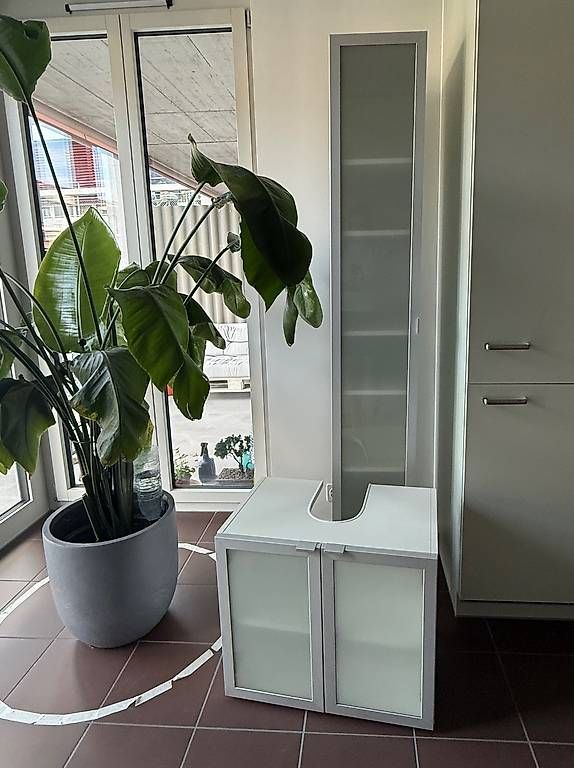 Commodes: Badezimmer Möbel abzugeben – D'occasion à Zürich par Grit_M.