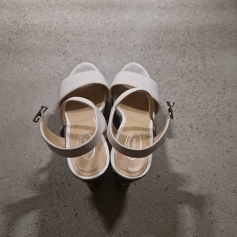 Scarpe da donna: Sandali con zeppa – Usato da Rancate venduto da fra_nnx6 1
