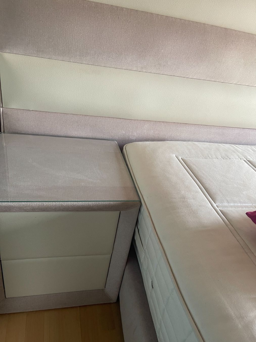 Letti: EXKLUSIVES DESIGN-BOXSPRINGBETT 2x2m – Usato da Siblingen venduto da Woltersdorf50 2