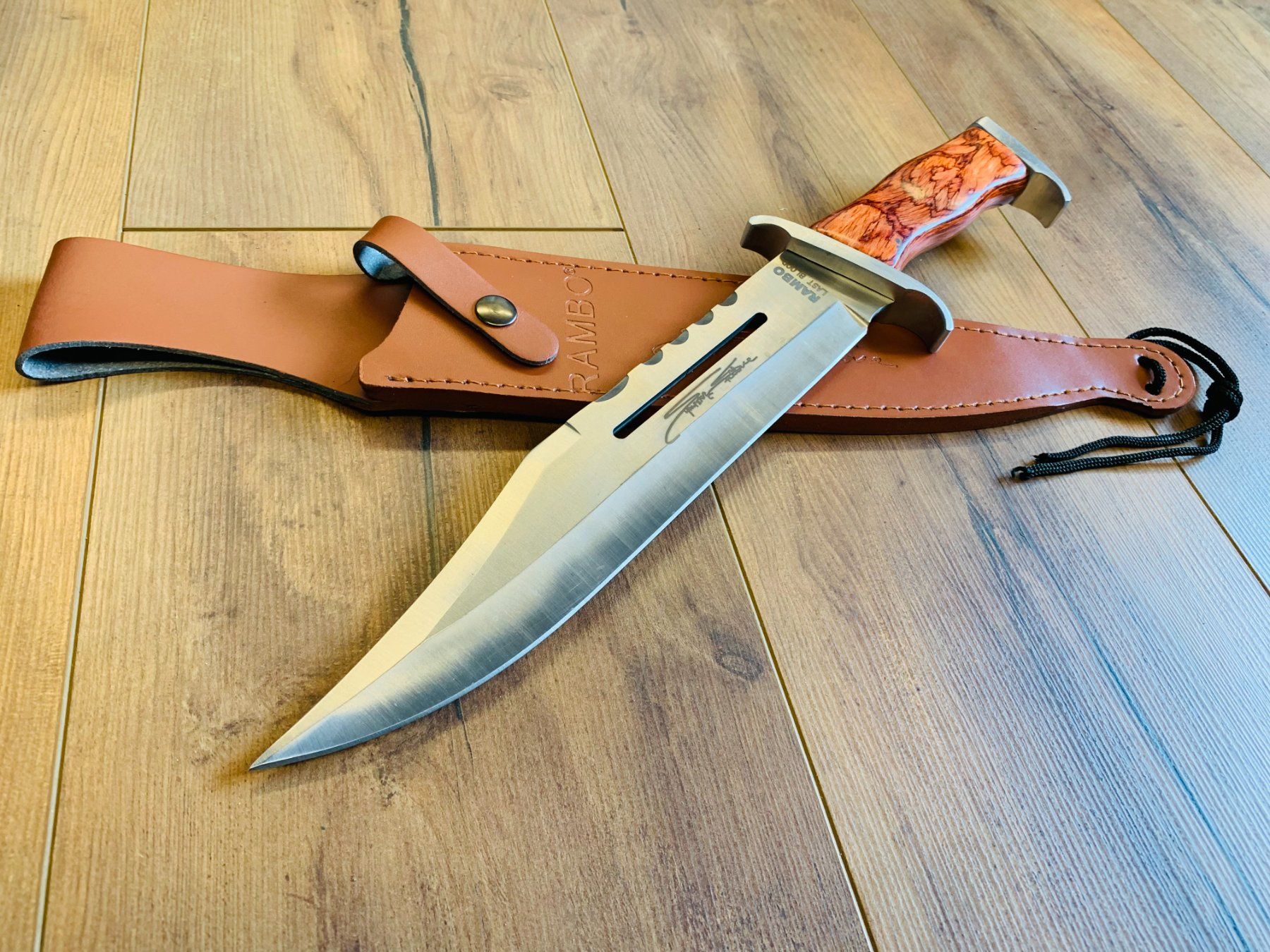 Zubehör: Rambo Tactical Survival Messer 41.5cm NEU – Neu und originalverpackt aus Bergdietikon von shopAgent 5