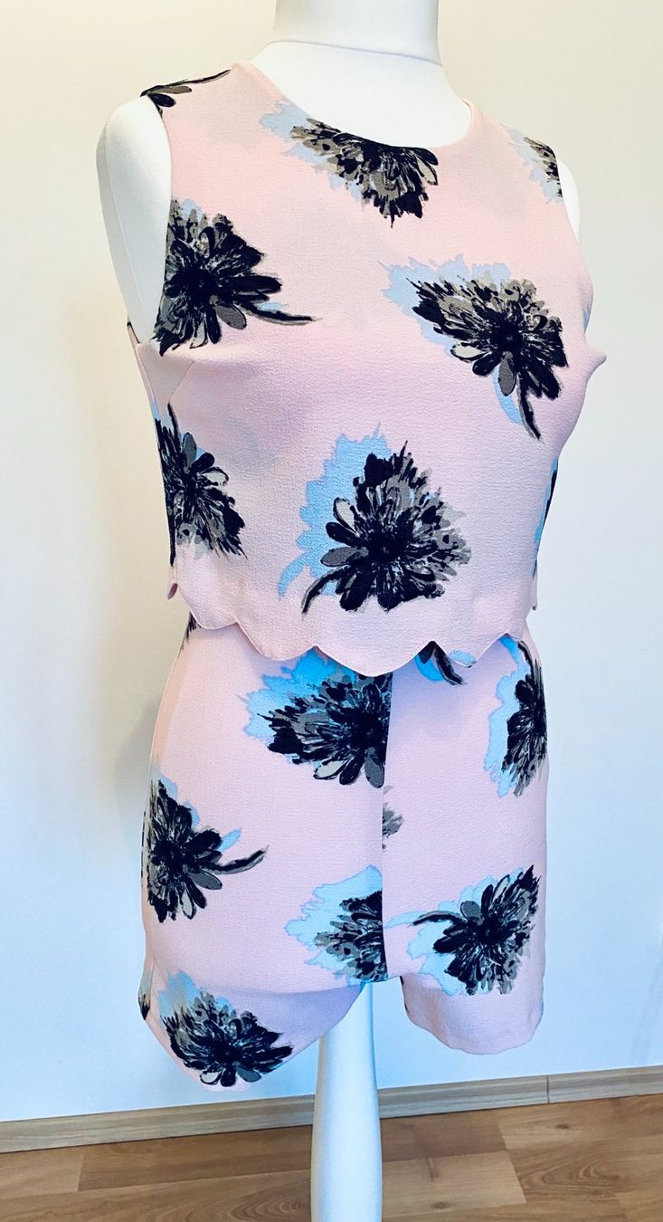 Jumpsuits: Miss Selfridge Petite Jumpsuit - rosa – Gebraucht aus Basel von TheElegantEdit