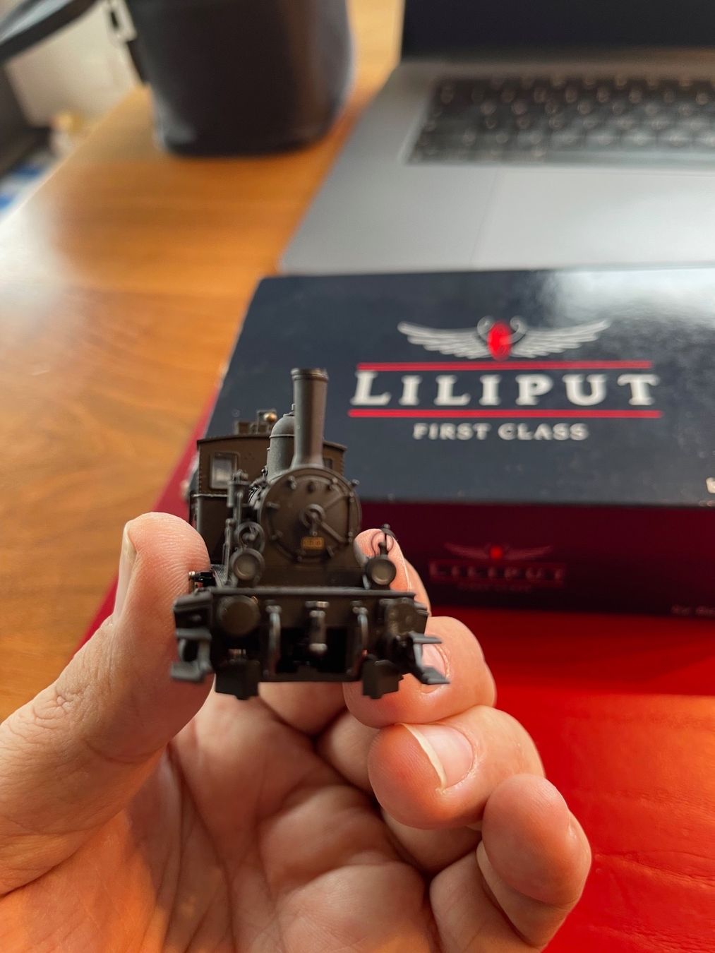 Liliput Modellini di ferrovie: Liliput Tigerli E 3/3 H0 DC Ersatzteil – Difettoso da Wangen SZ venduto da  3