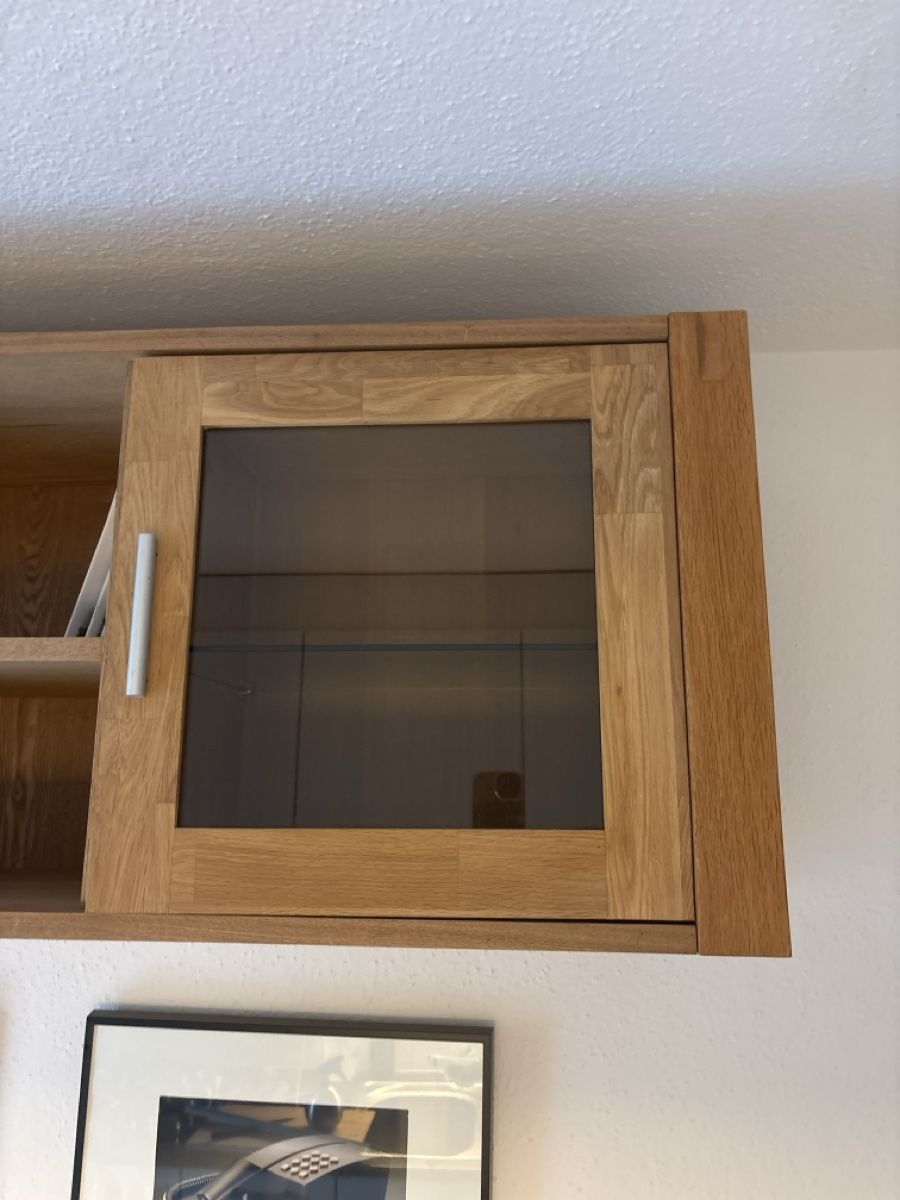 Schränke: Oberschrank mit Glastüren Echtholz – Gebraucht aus Zürich von moi_5tvs 1