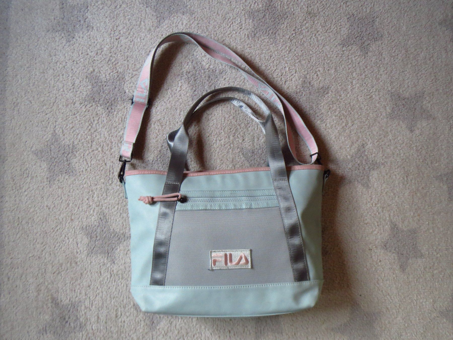 Fila Taschen für Damen: coole FILA Damen Tasche – Gebraucht aus Kiental von Anna8702
