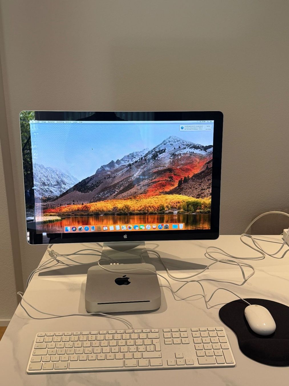 Apple PCs: Apple Mac mini 2010 + Apple LED Cinema Display 24" SET – Gebraucht aus Basel von mir_ccv6