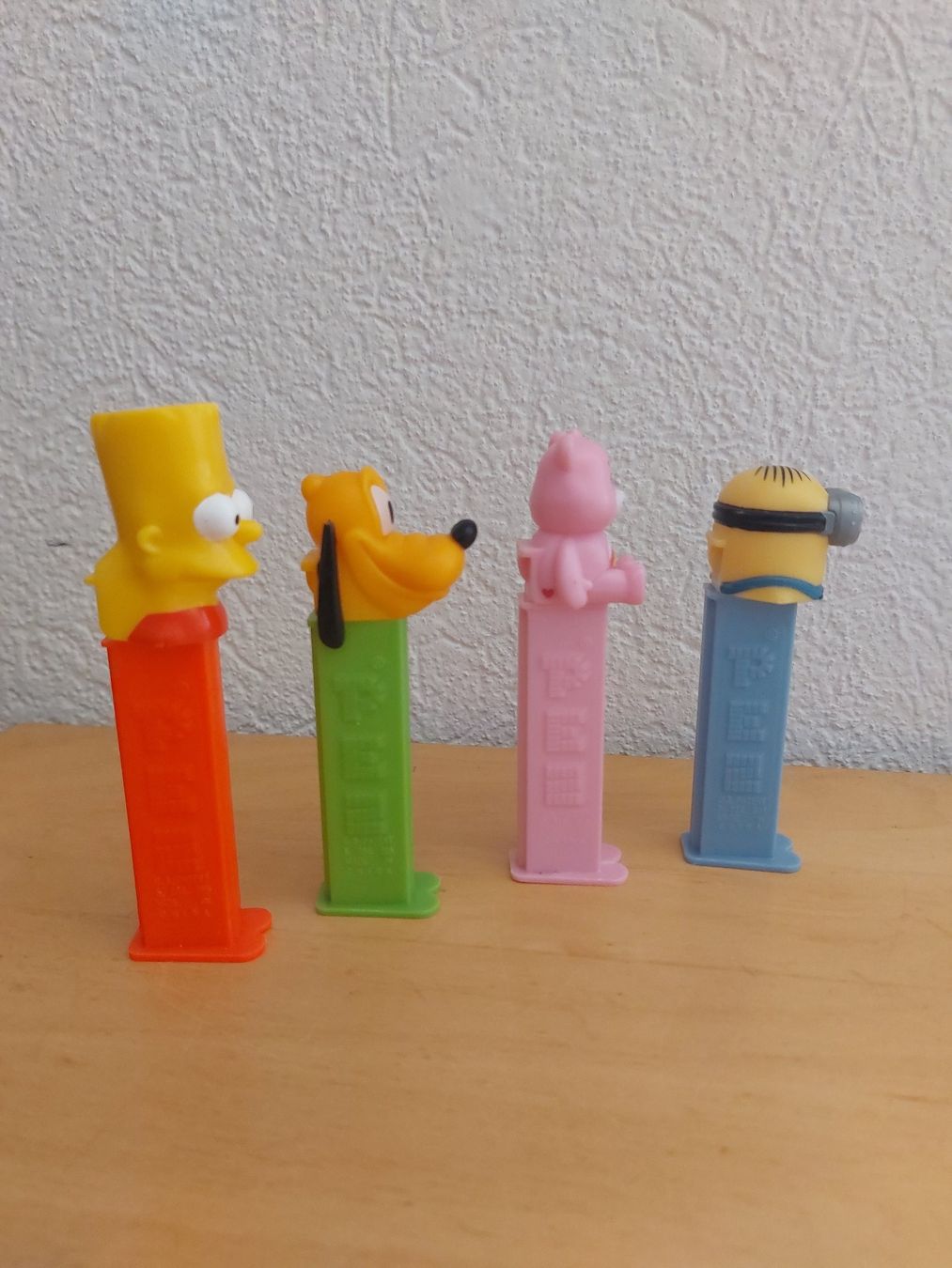 Contenitori & Simili: PEZ Spender – Usato da Gipf - Oberfrick venduto da Esnoopy 2