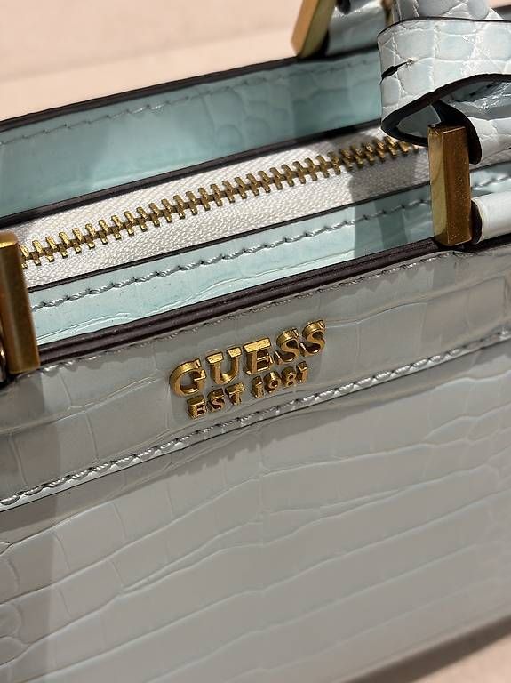 Guess Borse da donna: Guess Handtasche Türkis – Usato da Glattfelden venduto da CaptainM12 2