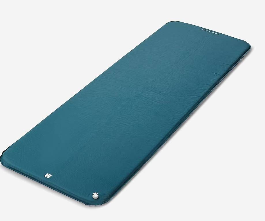 Matelas: QUECHUA Self-inflating camping mattress - Basic 185x60 cm – D'occasion à Lausanne par dim_7s9d