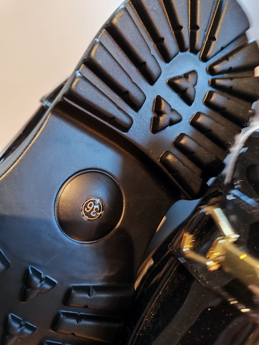 Damenschuhe: Damen / Mädchen Schuhe GR 36 – Neu und originalverpackt aus Langnau am Albis von Judithsebi 3