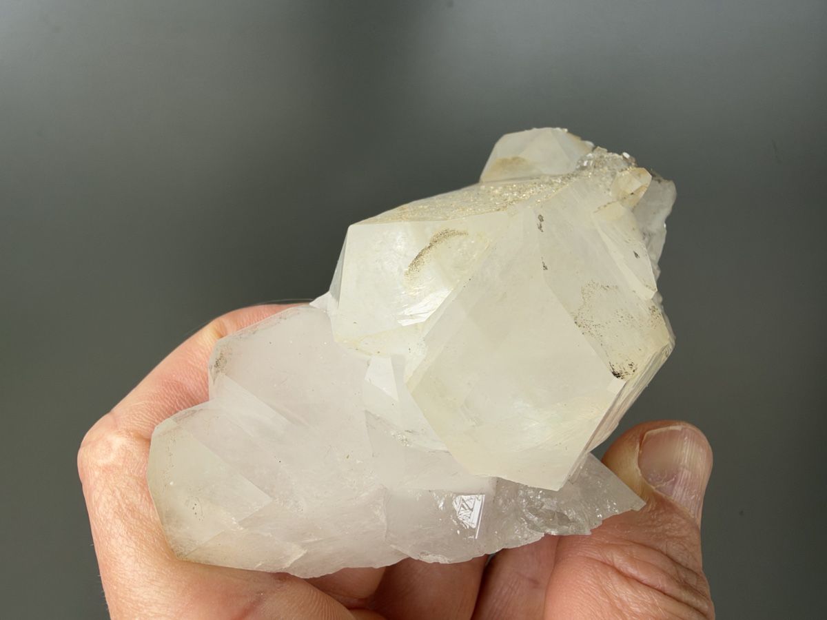 Minerali & Pietre curative: Quarz Piz Beverin – Usato da Oberuzwil venduto da Crystall0 3