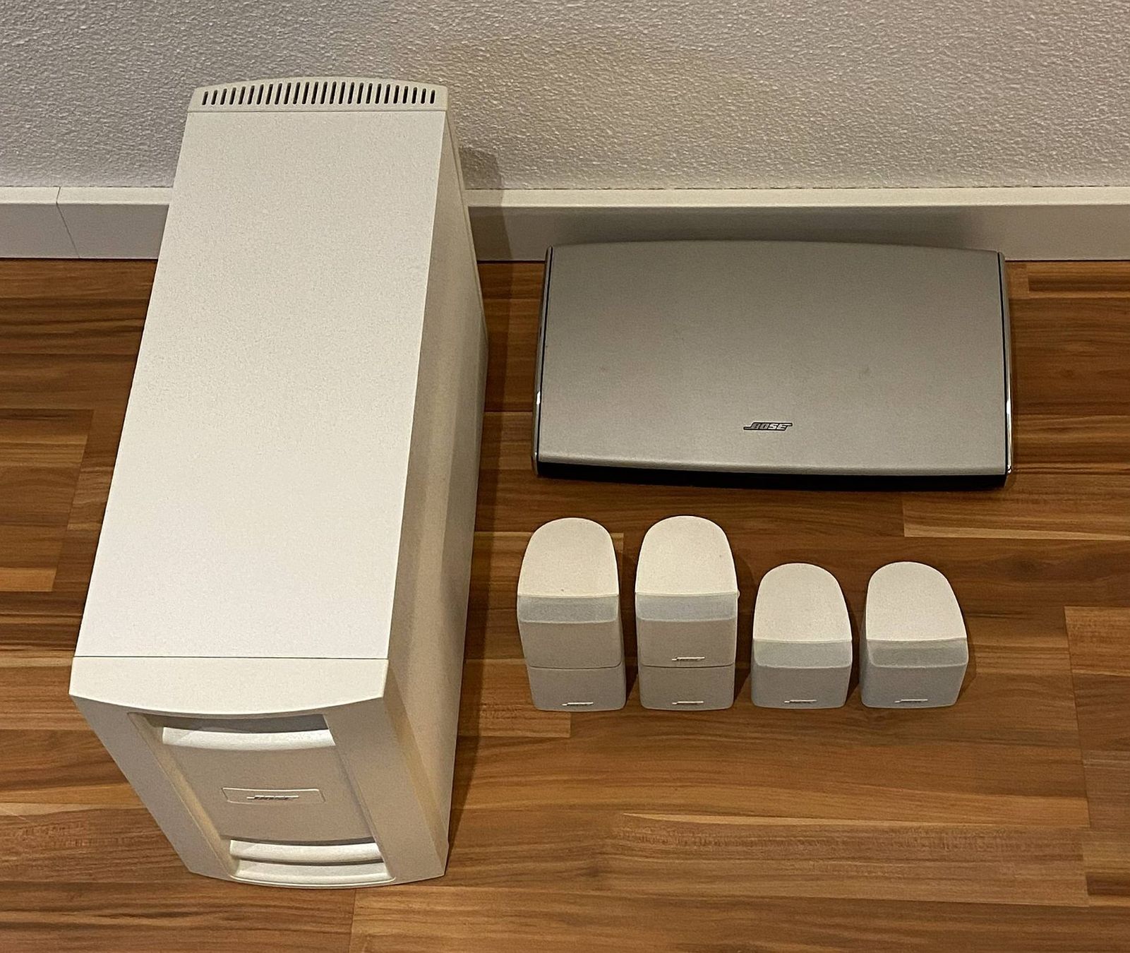 Bose Home Cinema: Bose Lifestyle T20 Weiss – Usato da Schönenberg ZH venduto da Satspezie