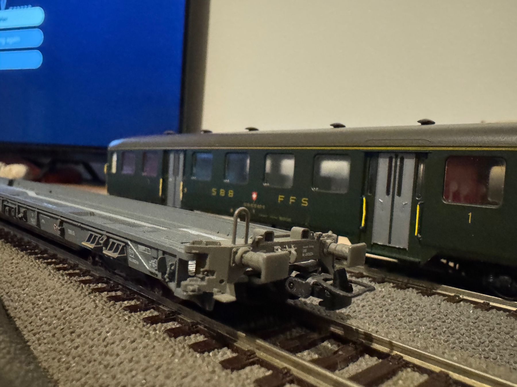 Fleischmann Modellini di ferrovie: 4 wagons surbaissé hupac sbb fleishman ho dc – Usato da Genève venduto da den_8z8h 3