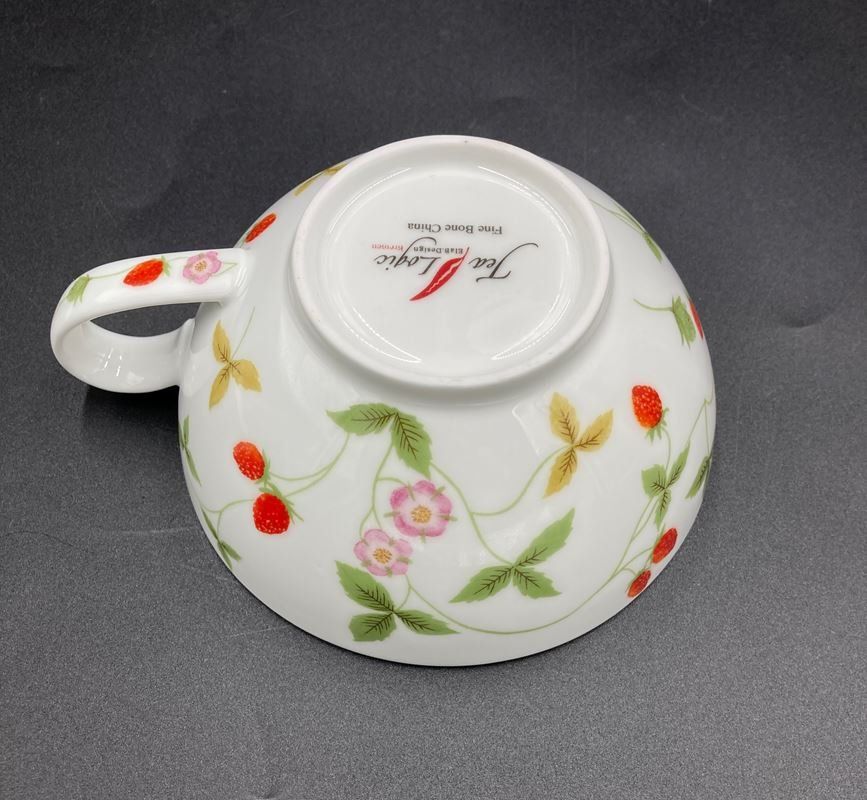 Set di piatti: TEA LOGIC | Teegeschirrset | florales Muster – Usato da Wittenbach venduto da Restwert_St-Gallen 2