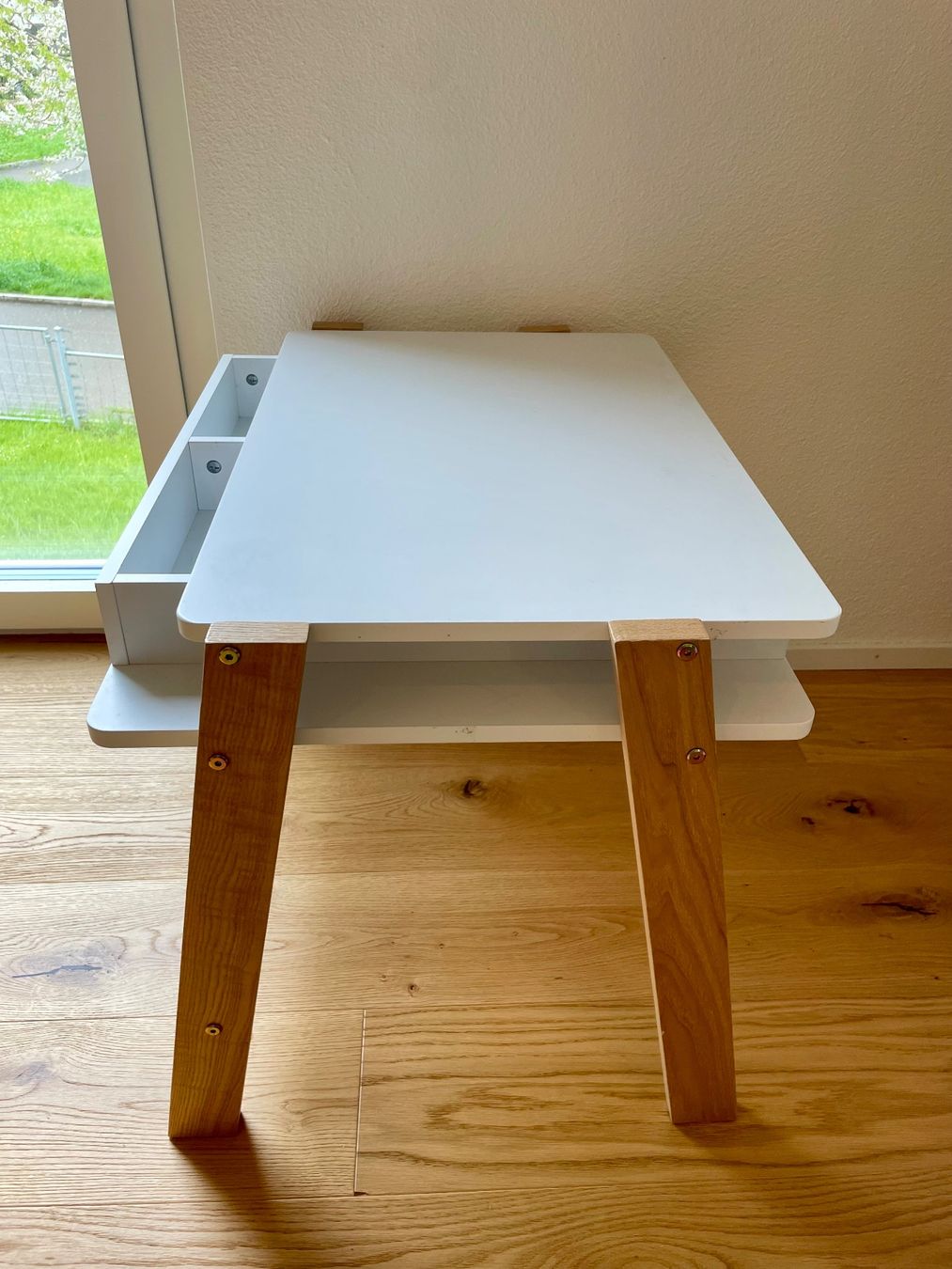 Scrivanie: Kinder Schreibtisch von Vertbaudet "Architekt Mini" – Usato da Au ZH venduto da schnabe 1