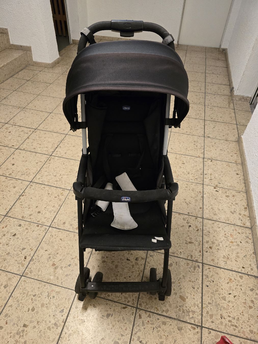 Chicco Carrozzine: Chicco Goody Plus Black Stroller - used – Usato da bern venduto da gsh_2w9d