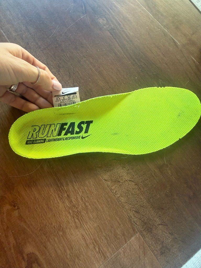 Nike Scarpe da donna: Nike flyknit running shoes - 40 – Usato da St-Sulpice VD venduto da juhdu 2
