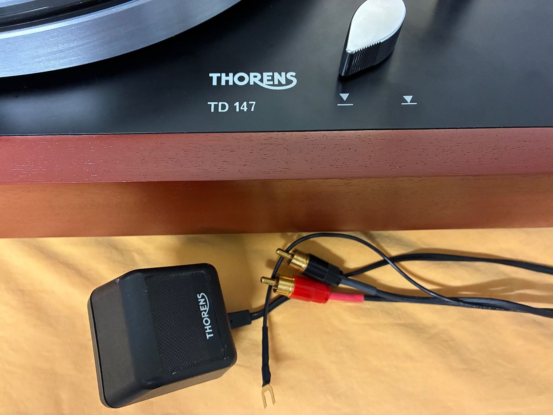 Thorens Giradischi: Selten & Wunderschönes Thorens TD 147, neu restauriert – Usato da Döttingen venduto da zha_xh2w 8
