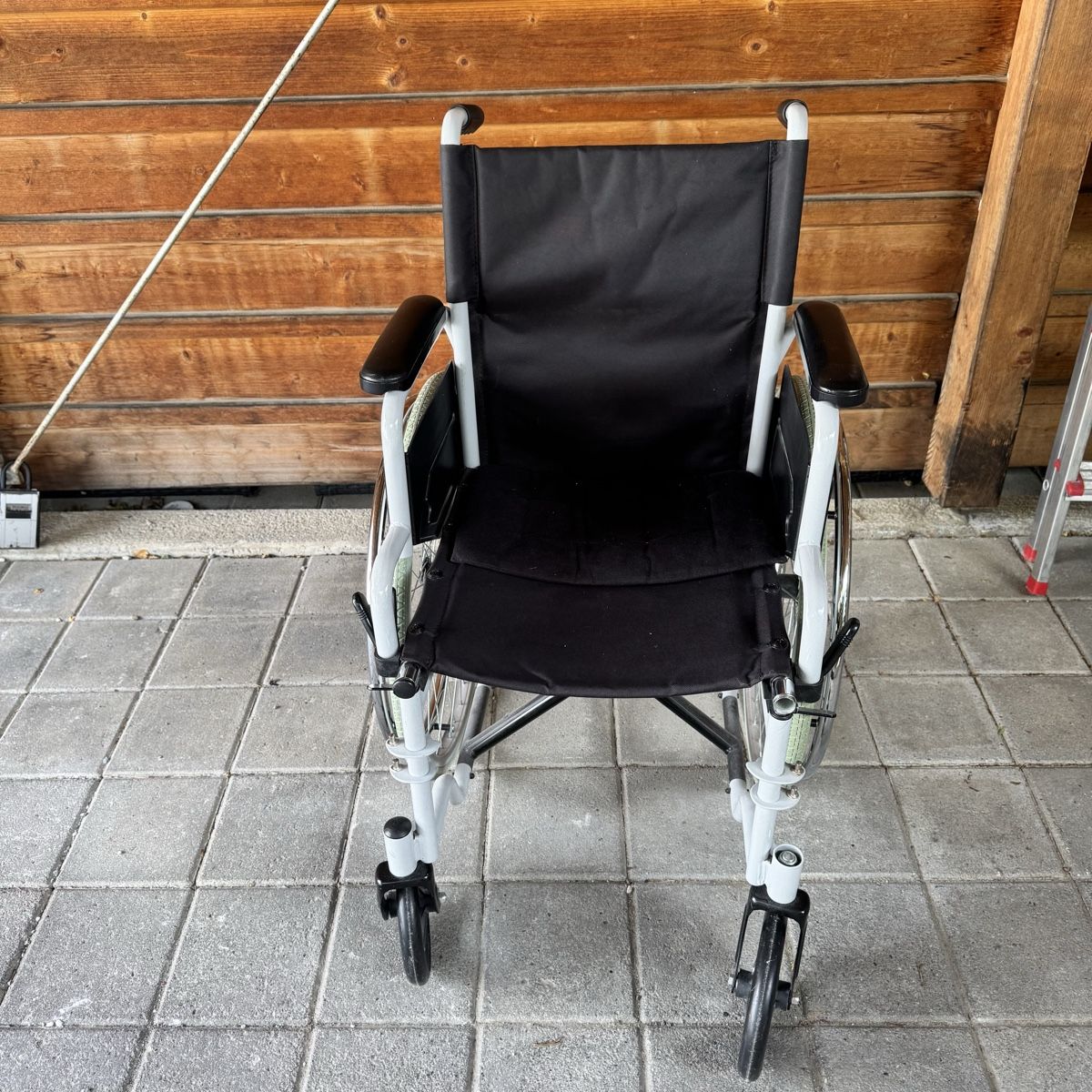Sedie a rotelle: Rollstuhl – Usato da Pfäffikon ZH venduto da Laura.K