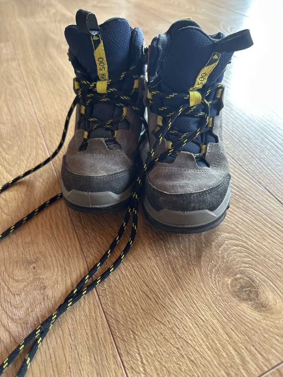 Scarpe per ragazzi: Kinder-Wanderschuhe, Quechua Gr. 30 Top Zustand – Usato da Winterthur venduto da fcg_q8t5
