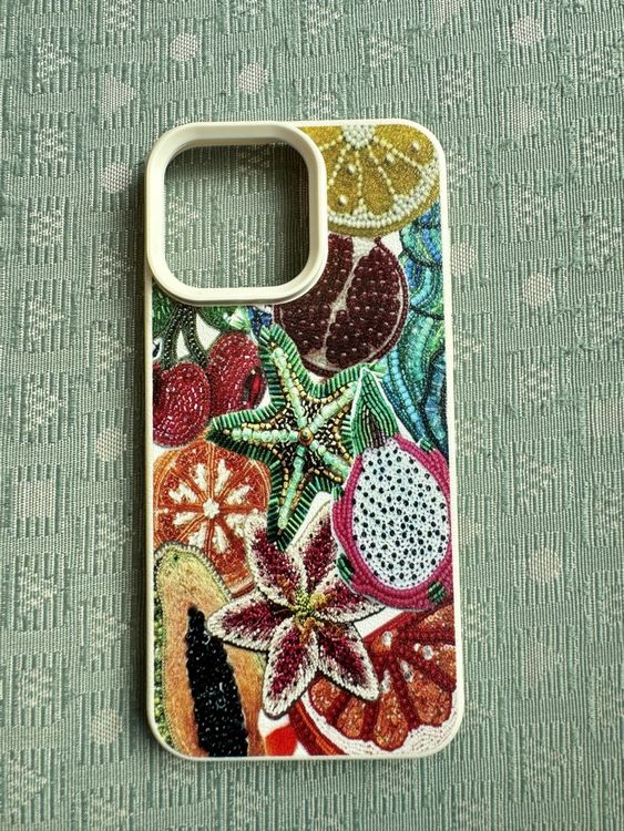Custodia IPhone 15 Pro Max A Tema Frutta E Fragola: Super Glitterata E Morbida Con Cinturino! Perfetta Per Donne E Ragazze Alla Moda - Rosso - 3
