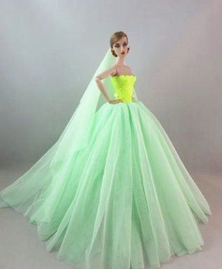 Bambole: BARBIE KLEID MIT SCHLEIER 20085 – Nuovo (secondo la descrizione) da Stansstad venduto da Teilnehmer1