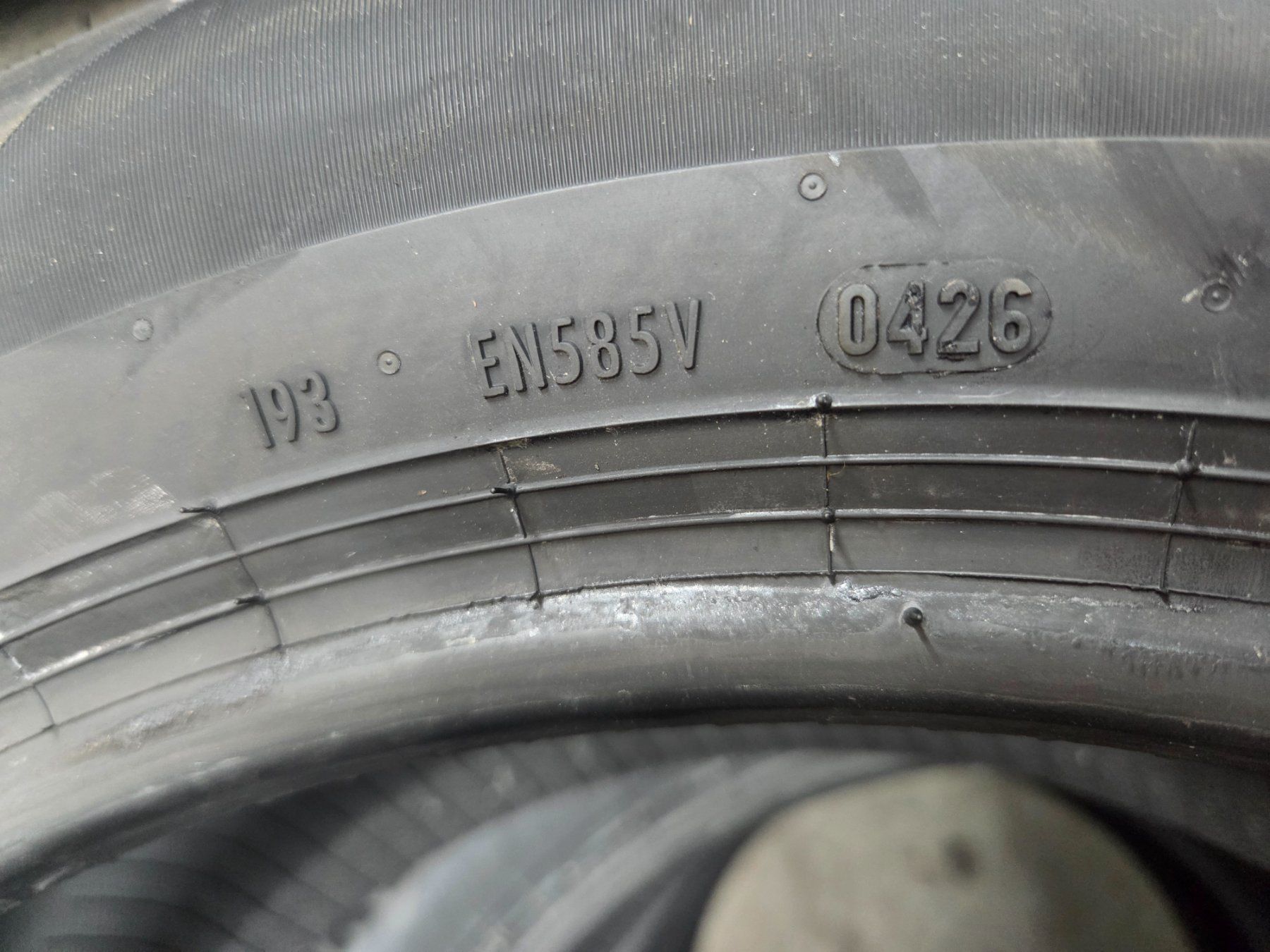 Pirelli Pneumatici & Ruote complete: 4 Sommerpneu Pirelli 225 55 17 – Usato da Cham venduto da AMAG_RETAIL_ZUG 3