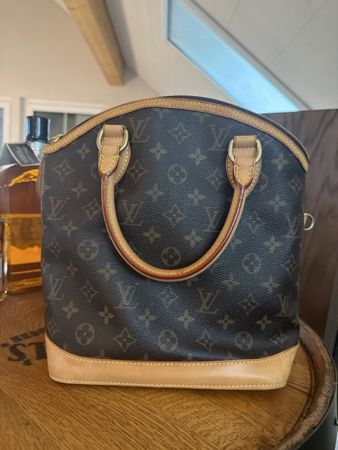Louis Vuitton Lockit Vertical PM Monogram Canvas