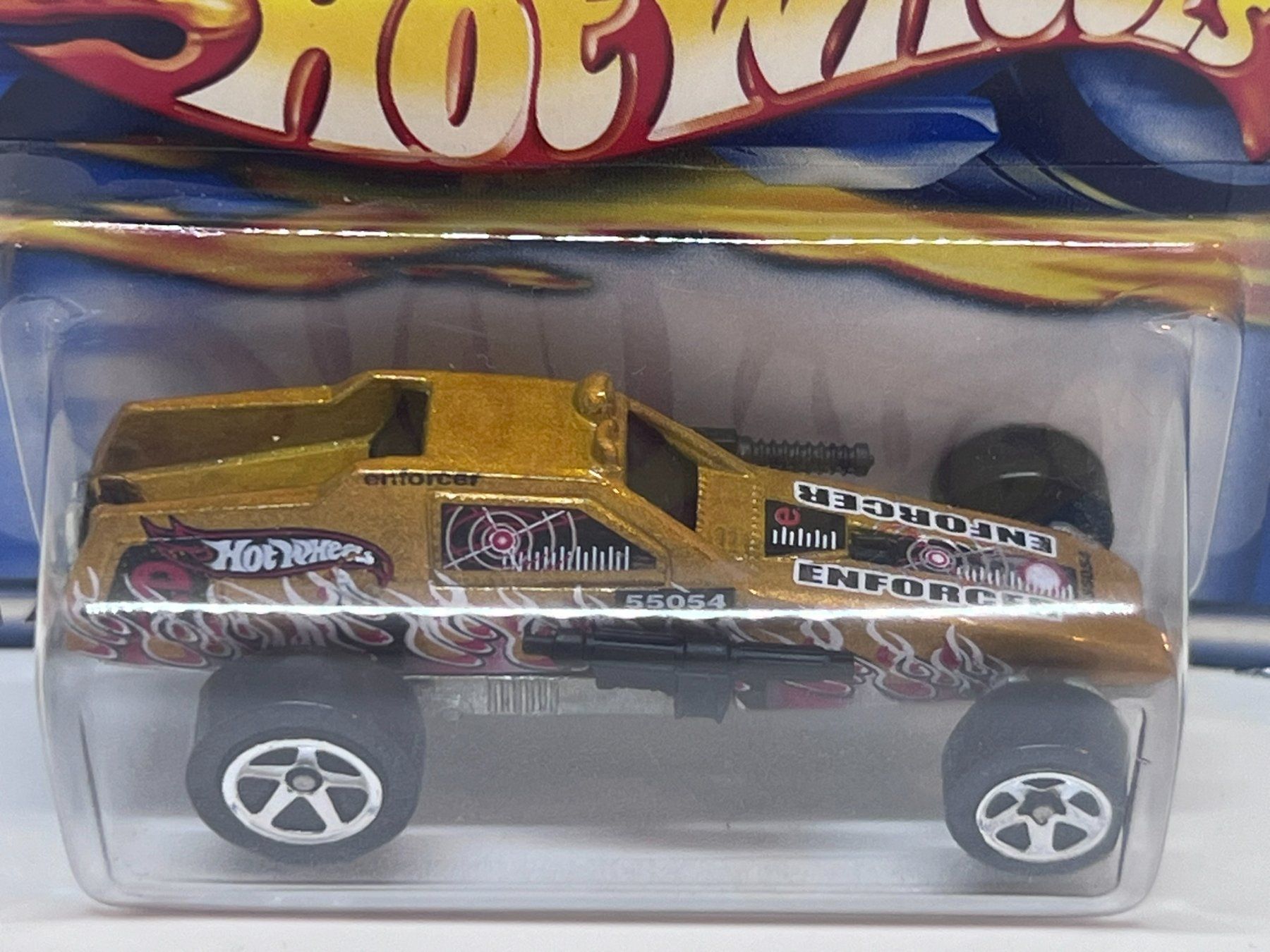 Hot Wheels Modellini d'auto: Hot Wheels Enforcer – Nuovo e nell'imballaggio originale da Wildegg venduto da LaaBoutique 2