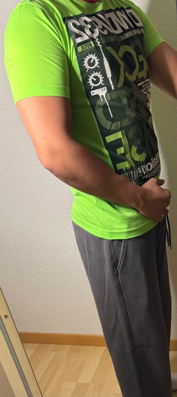 C&A T-Shirts: Grünes T-Shirt – Gebraucht aus Suhr von sel_w2yg 1