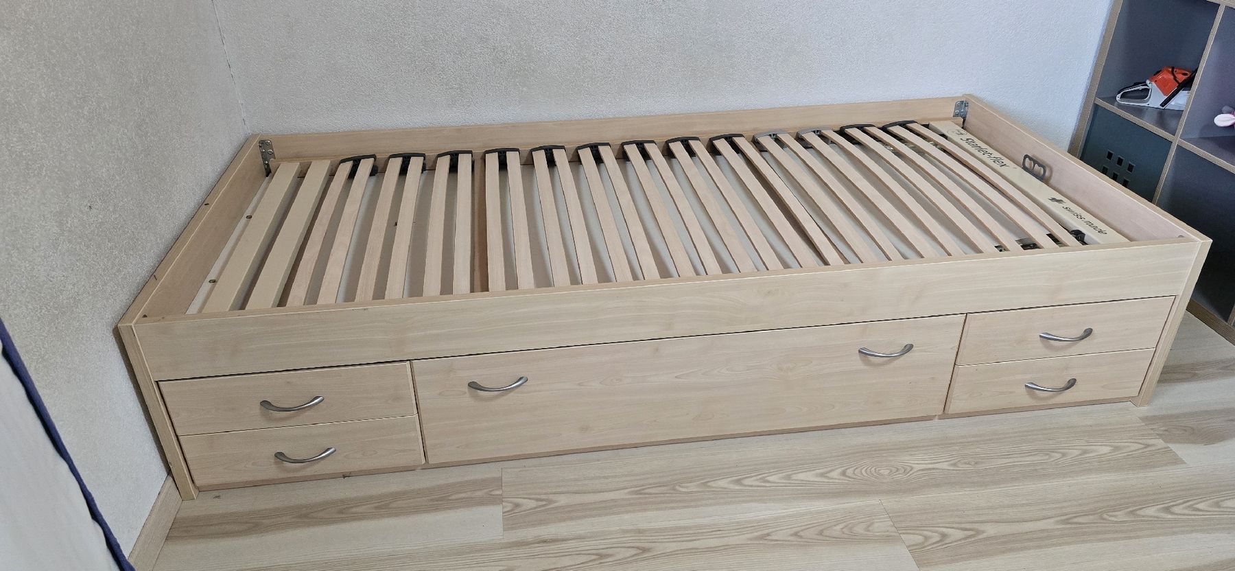 Lits: Bett mit Schubladen – D'occasion à Walperswil par west08