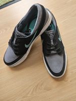 Nike Schuhe NEU